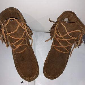 MinneTonka Suede Ankle Boots